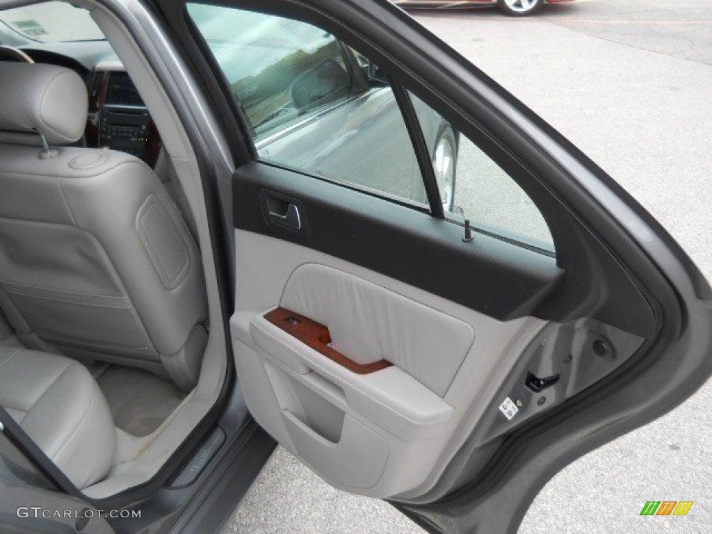 2006 STS 4 V6 AWD - Stealth Gray / Light Gray photo #15