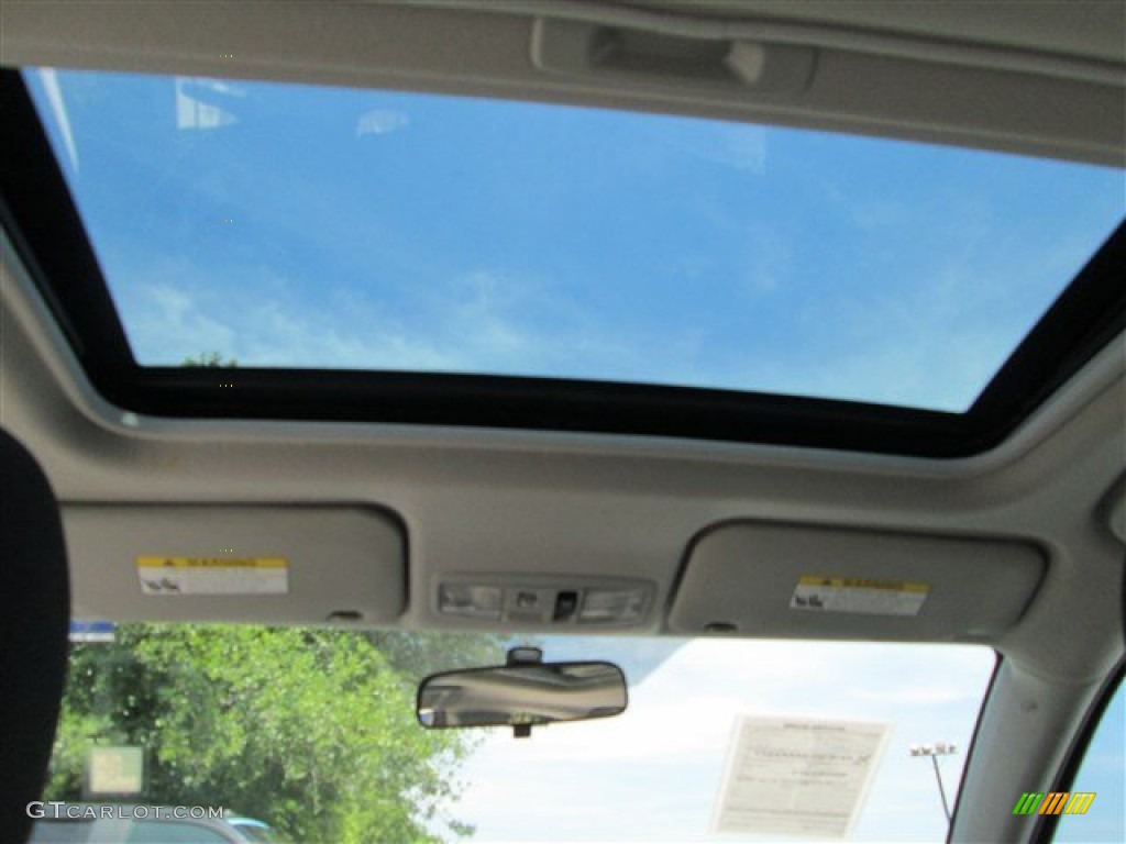 2010 Lancer ES - Wicked White Metallic / Black photo #10