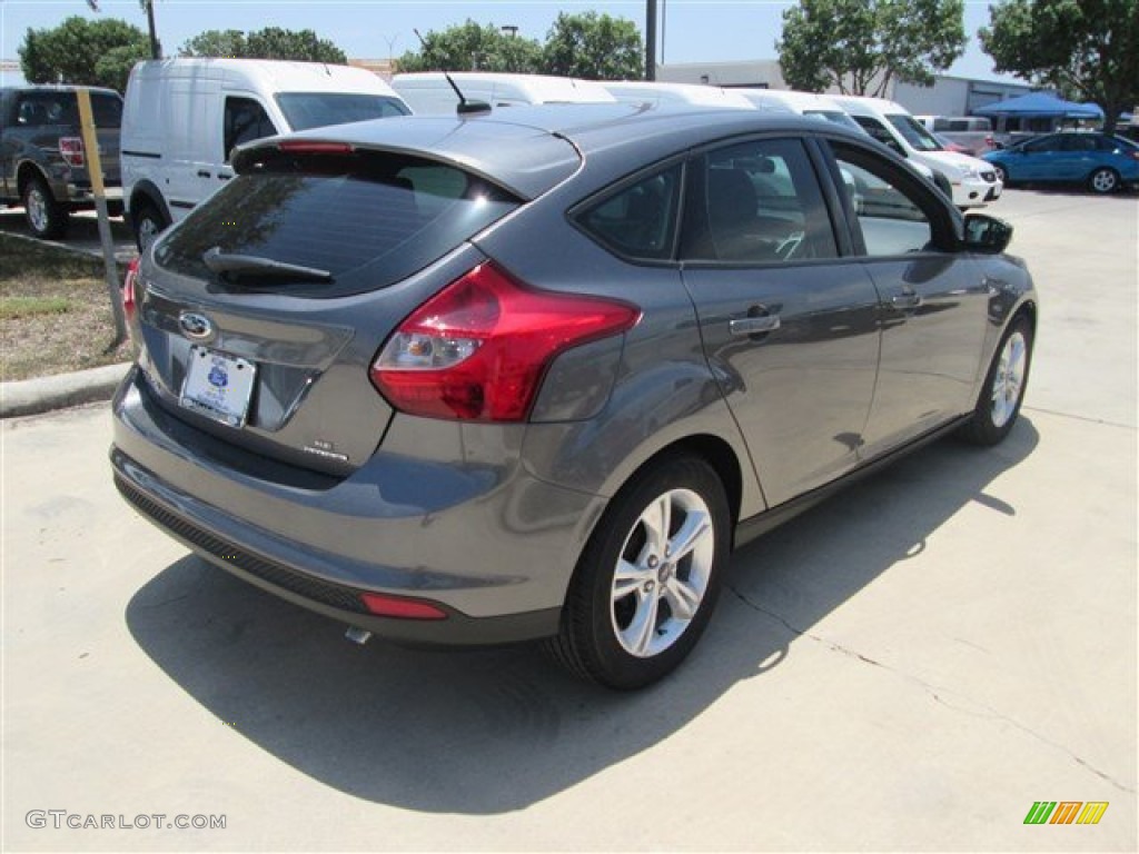 2014 Focus SE Hatchback - Sterling Gray / Charcoal Black photo #5