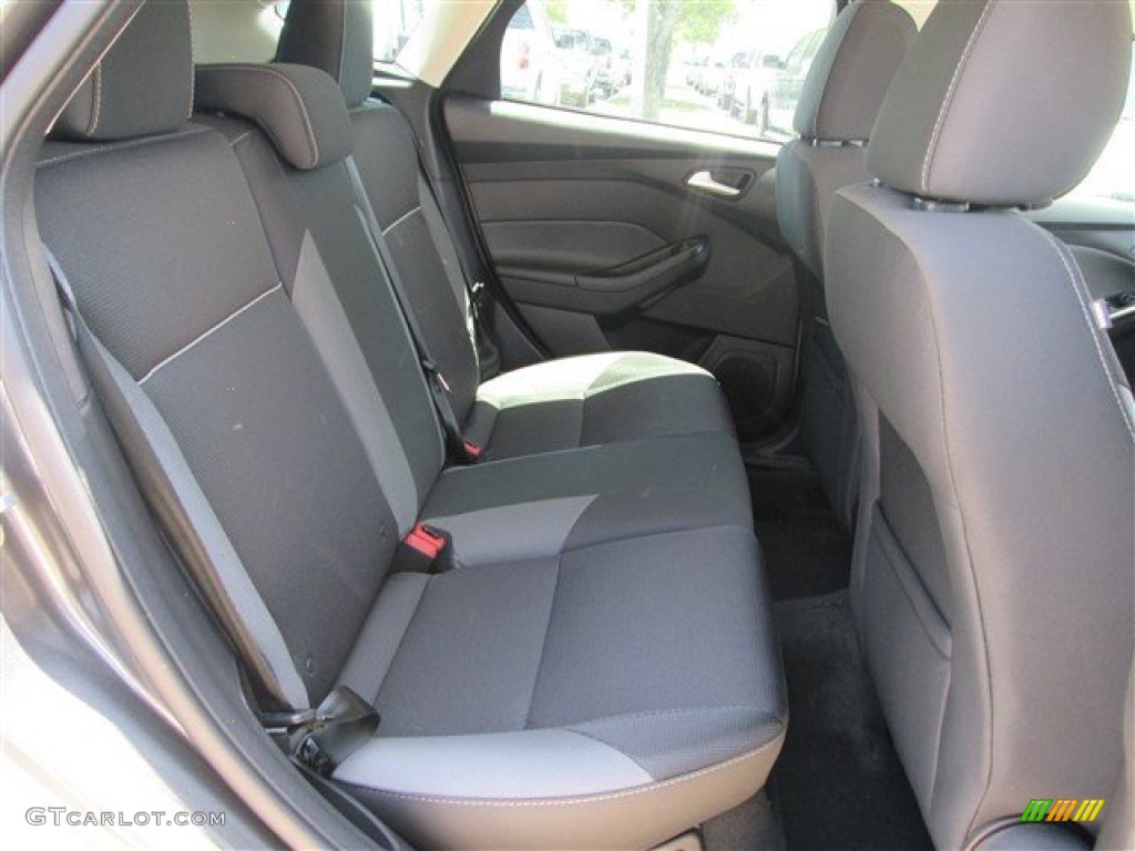 2014 Focus SE Hatchback - Sterling Gray / Charcoal Black photo #11