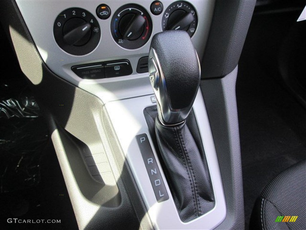 2014 Ford Focus SE Hatchback 6 Speed PowerShift Automatic Transmission Photo #84205418