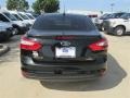 Tuxedo Black - Focus SE Sedan Photo No. 3