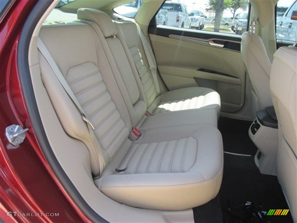 Dune Interior 2014 Ford Fusion SE Photo #84206723