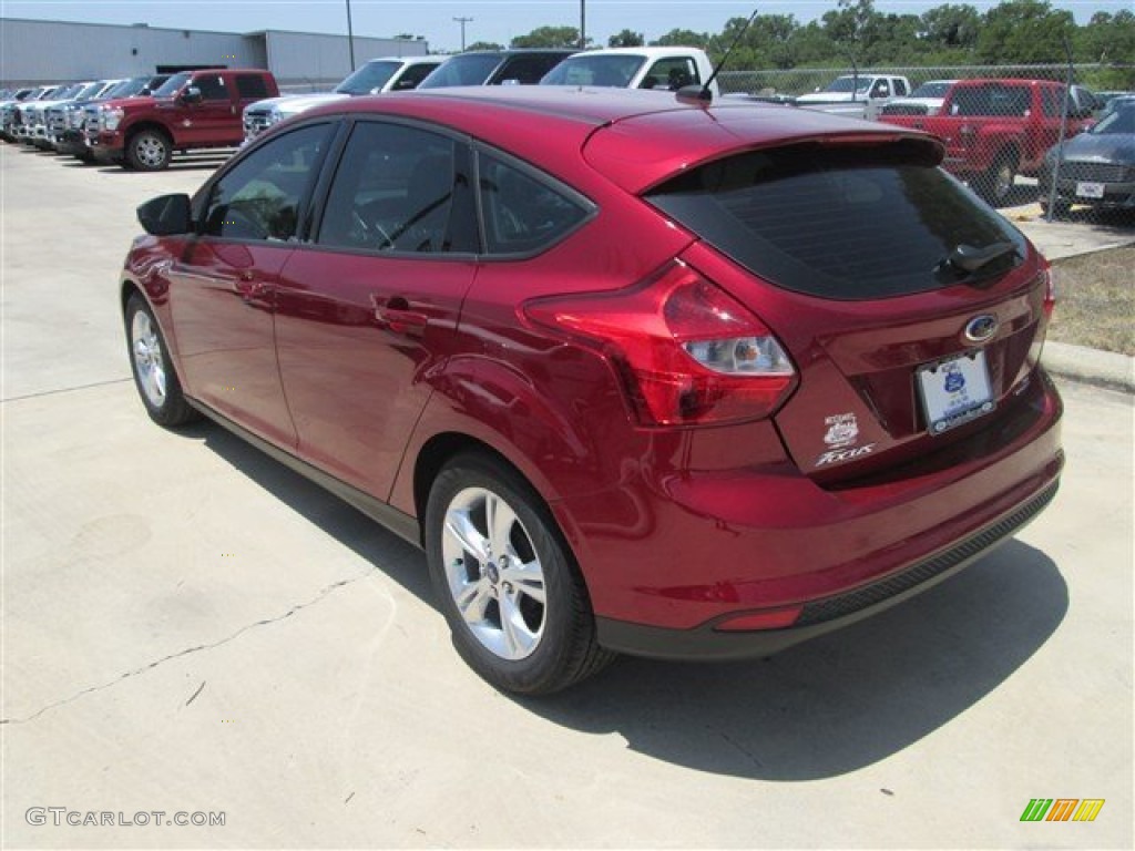 2014 Focus SE Hatchback - Ruby Red / Charcoal Black photo #3