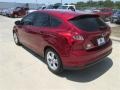 Ruby Red - Focus SE Hatchback Photo No. 3