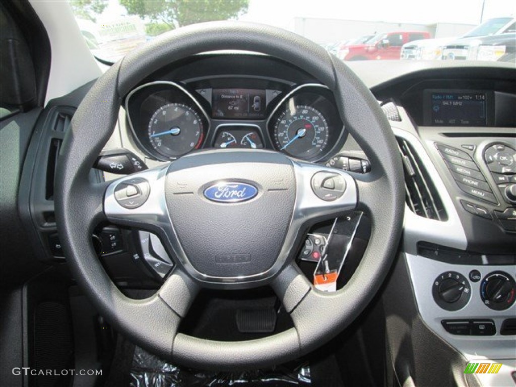 2014 Ford Focus SE Hatchback Charcoal Black Steering Wheel Photo #84207299