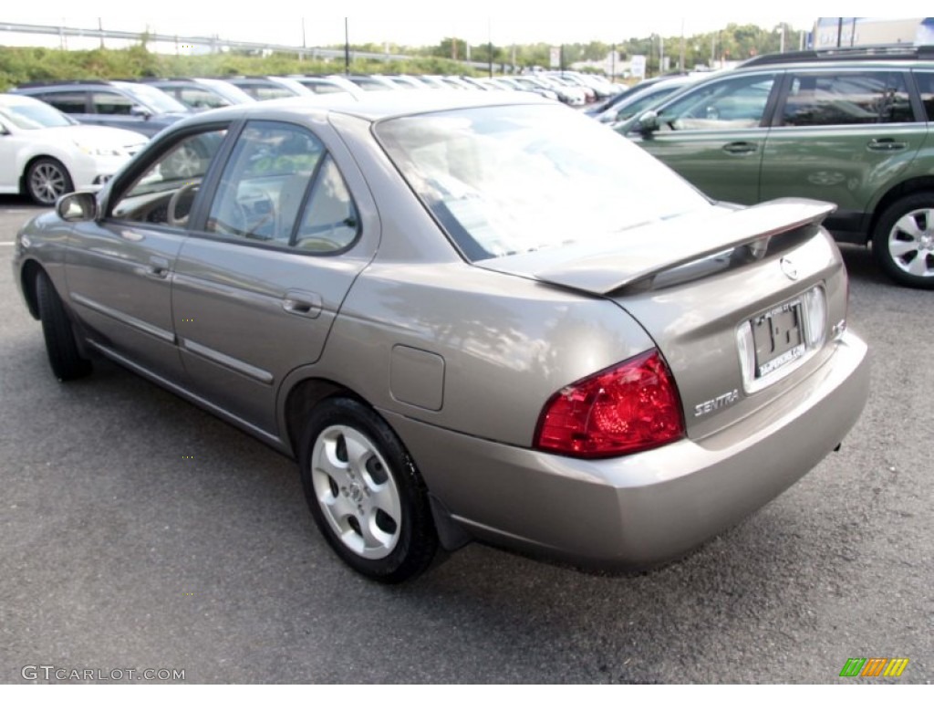 2005 Sentra 1.8 S - Bronze Shimmer / Taupe photo #8