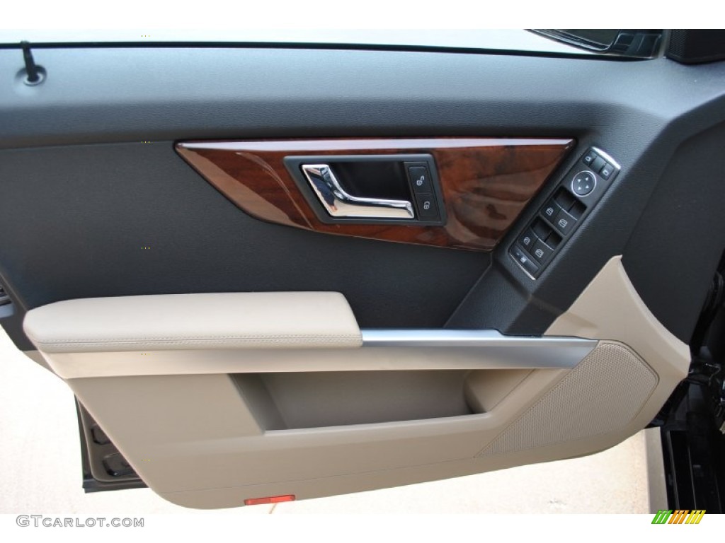 2011 Mercedes-Benz GLK 350 4Matic Door Panel Photos