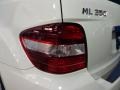 Arctic White - ML 350 4Matic Photo No. 15