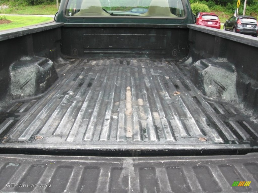 2003 F350 Super Duty XL Regular Cab 4x4 - Dark Highland Green Metallic / Medium Parchment photo #9