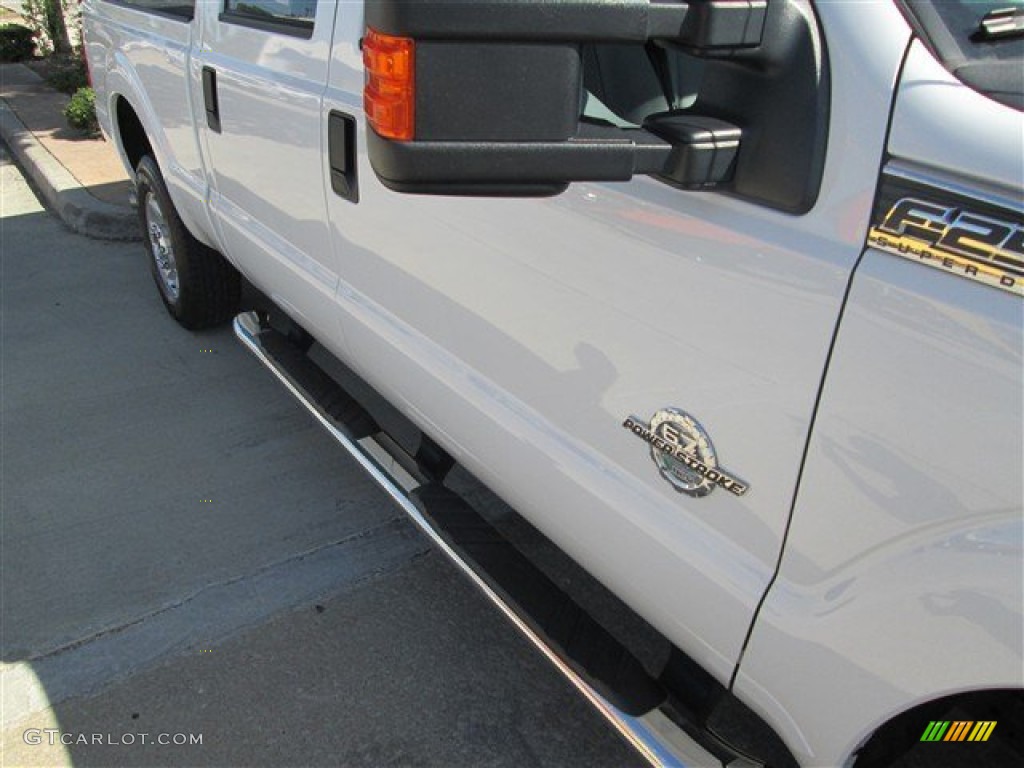 2013 F250 Super Duty XLT Crew Cab 4x4 - Oxford White / Steel photo #9