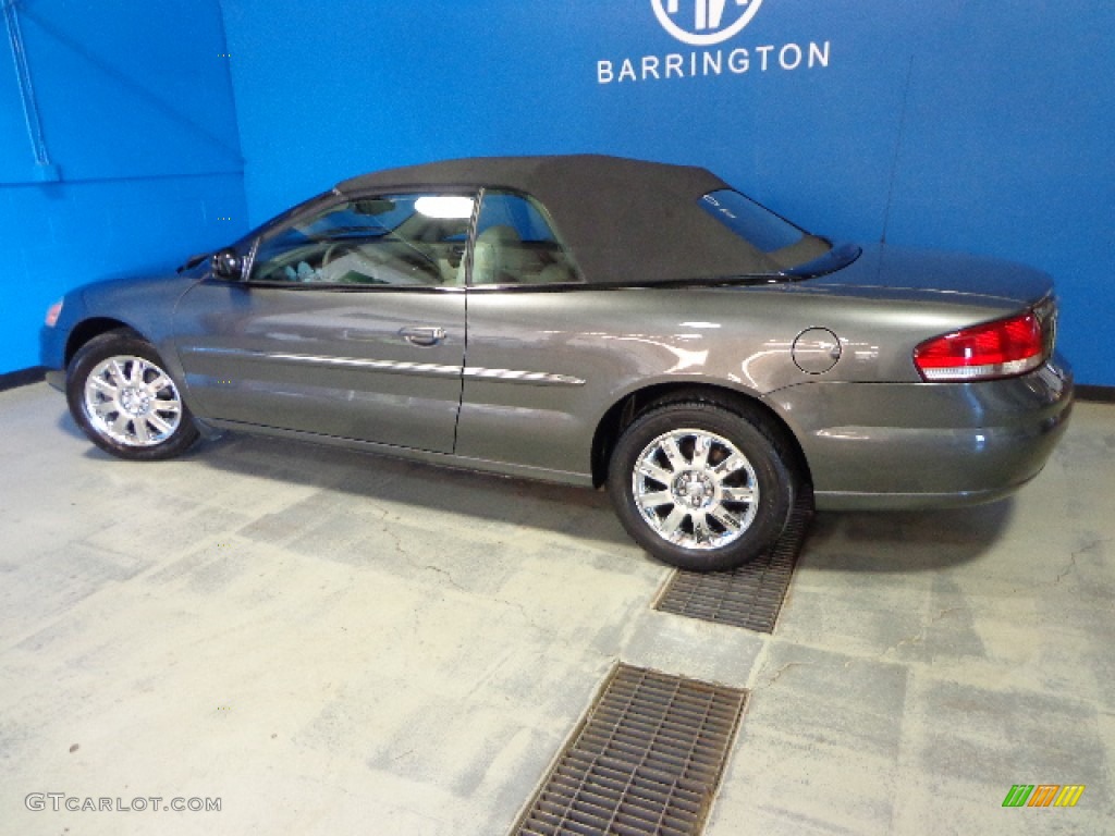 2004 Sebring Limited Convertible - Graphite Metallic / Taupe photo #20