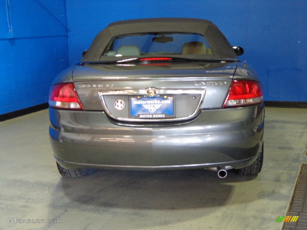 2004 Sebring Limited Convertible - Graphite Metallic / Taupe photo #26