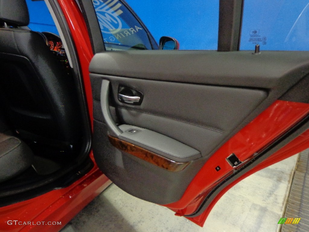 2011 3 Series 328i xDrive Sedan - Crimson Red / Black photo #35