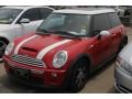 Chili Red - Cooper S Hardtop Photo No. 3