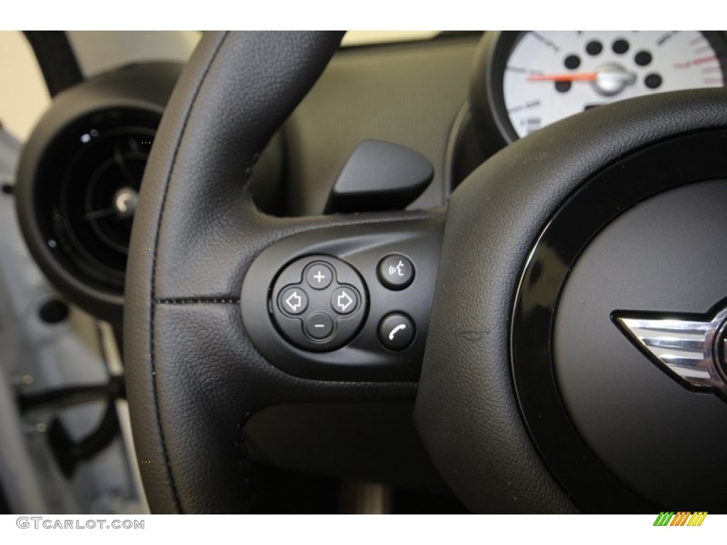 2014 Mini Cooper S Countryman All4 AWD Controls Photos