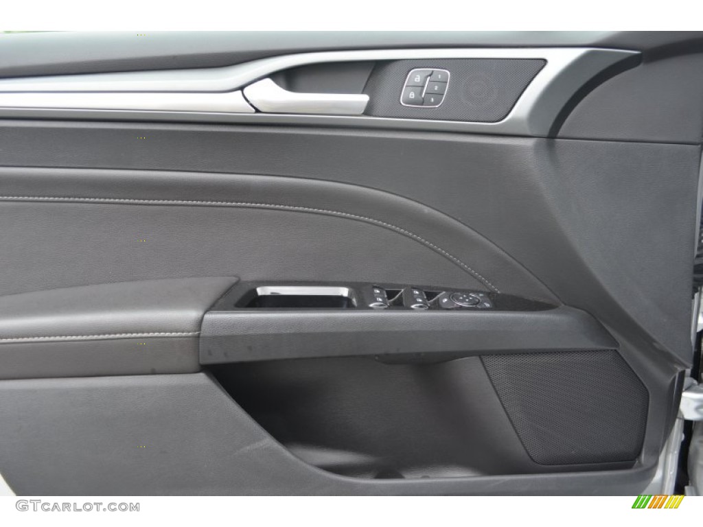 2013 Fusion Titanium AWD - Ingot Silver Metallic / Charcoal Black photo #8