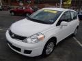 Fresh Powder White - Versa 1.8 S Hatchback Photo No. 4