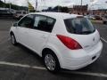 Fresh Powder White - Versa 1.8 S Hatchback Photo No. 6