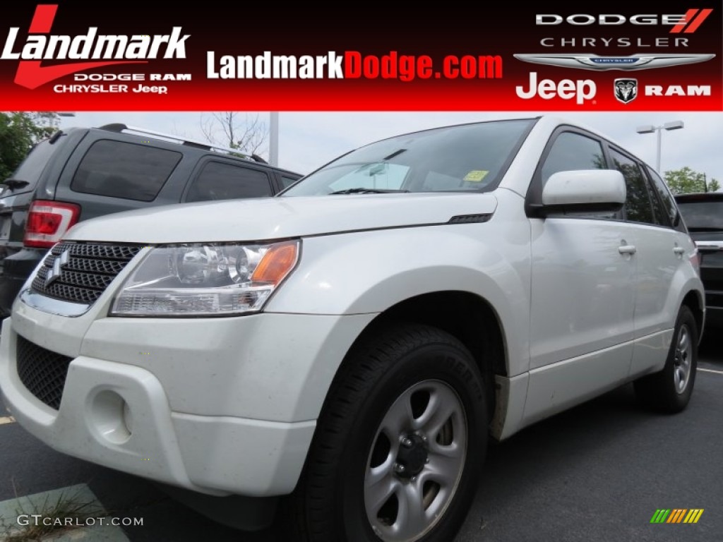 2011 Grand Vitara Premium - White Water Pearl / Beige photo #1