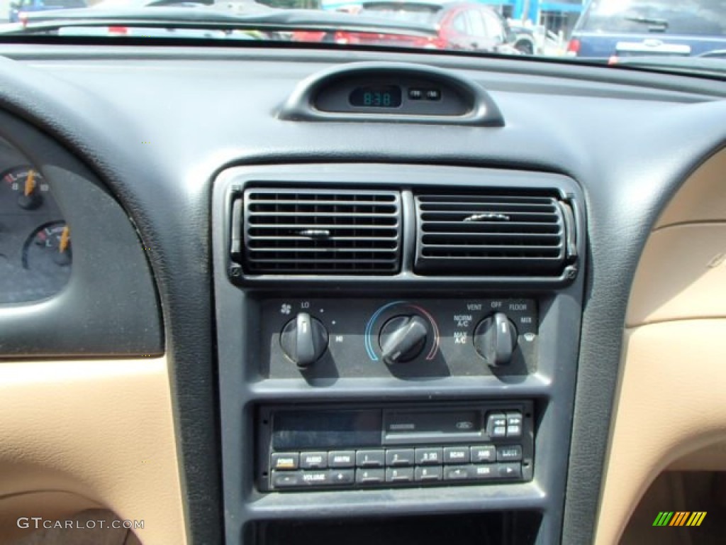 1996 Mustang V6 Convertible - Laser Red Metallic / Beige photo #14