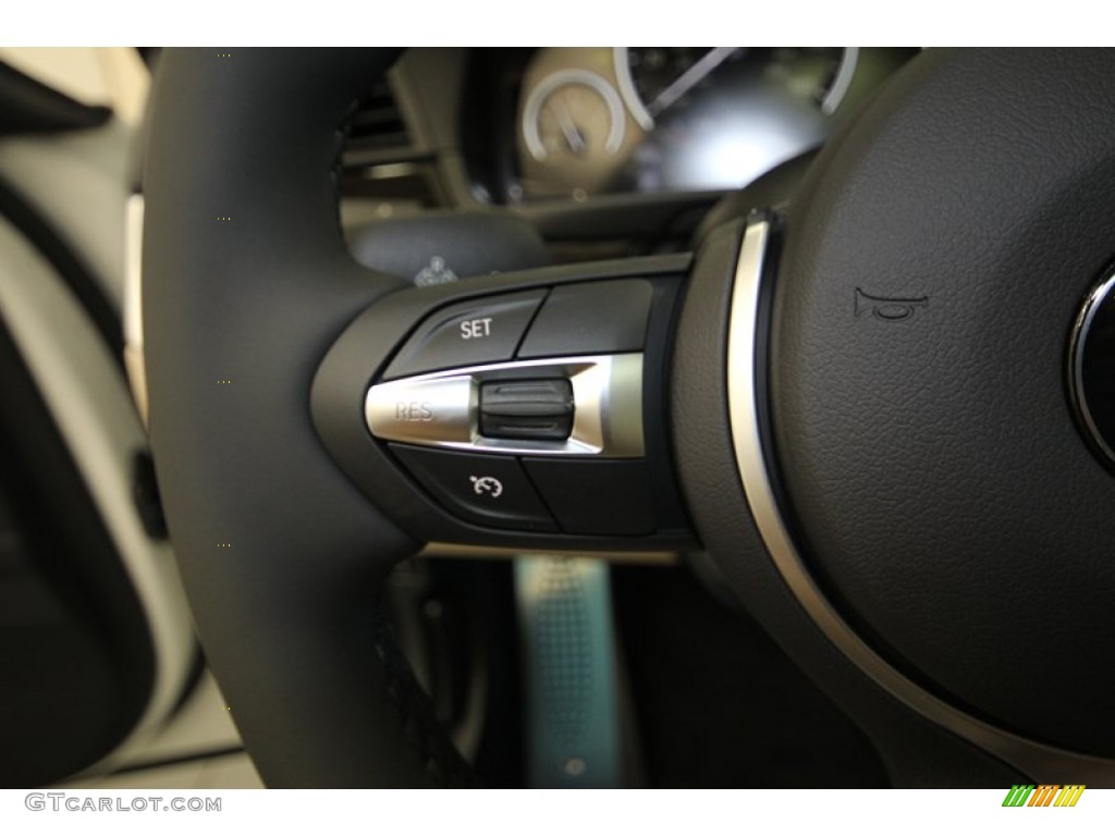 2014 BMW 5 Series 535i Sedan Controls Photo #84224495