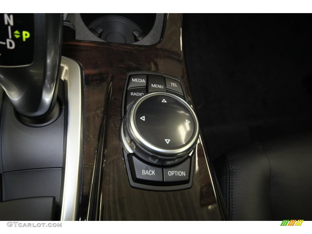 2014 BMW 5 Series 535i Sedan Controls Photo #84225233