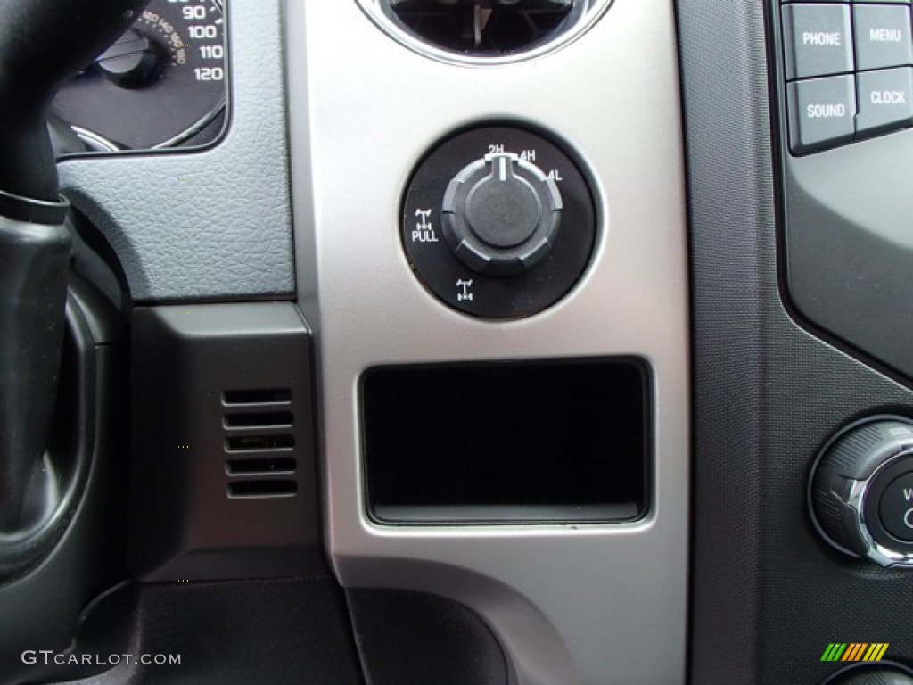 2013 F150 XLT SuperCab 4x4 - Oxford White / Steel Gray photo #17