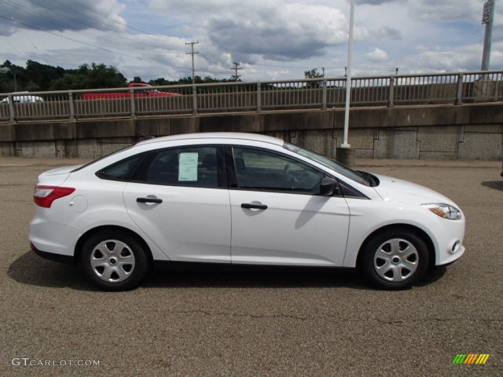 2014 Focus S Sedan - Oxford White / Charcoal Black photo #1