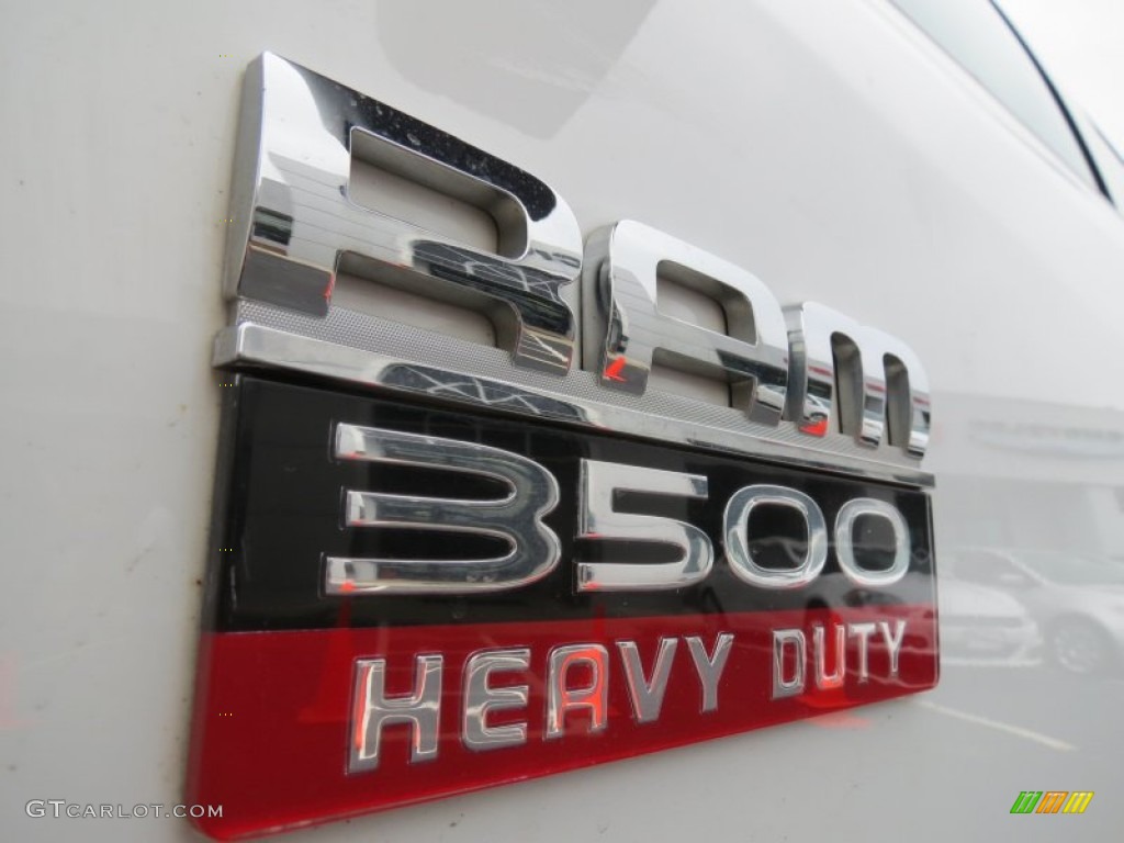 2011 Ram 3500 HD ST Crew Cab 4x4 Dually - Bright White / Dark Slate Gray/Medium Graystone photo #9