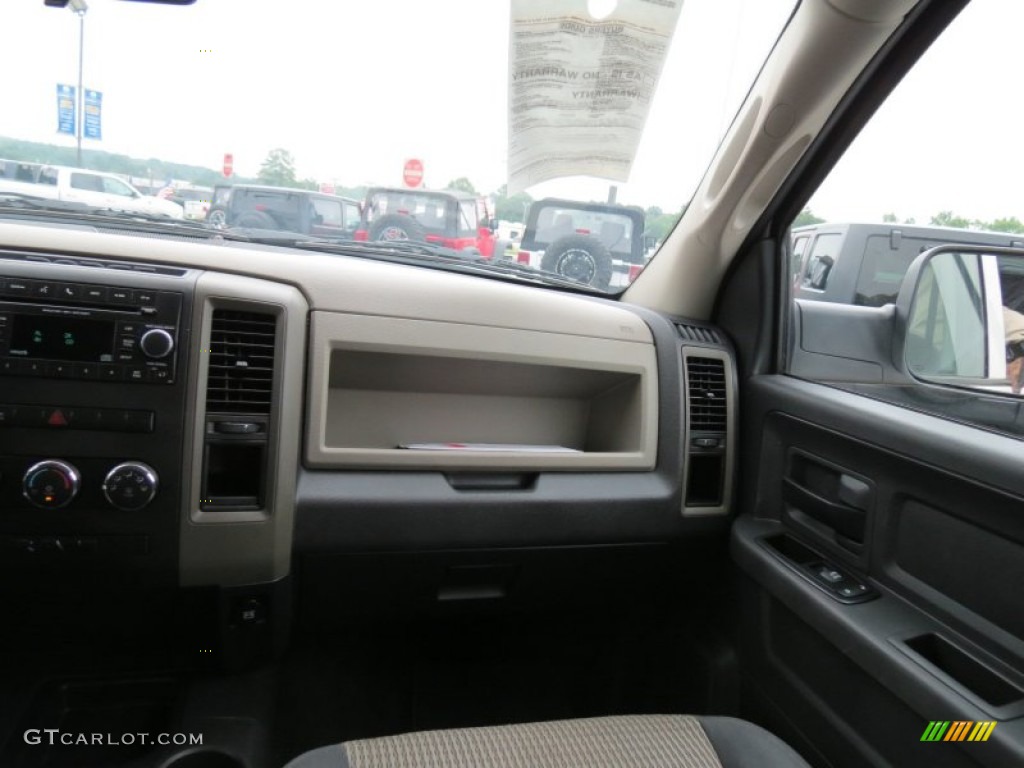 2011 Ram 3500 HD ST Crew Cab 4x4 Dually - Bright White / Dark Slate Gray/Medium Graystone photo #16