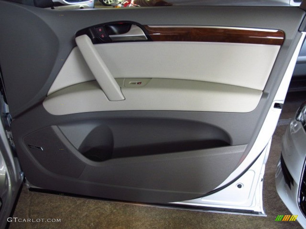 2014 Audi Q7 3.0 TFSI quattro Limestone Gray Door Panel Photo #84225845