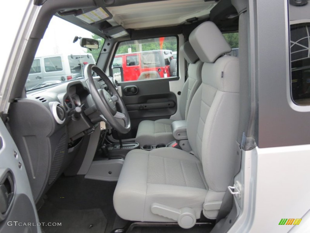 2009 Wrangler Sahara 4x4 - Bright Silver Metallic / Dark Slate Gray/Medium Slate Gray photo #11