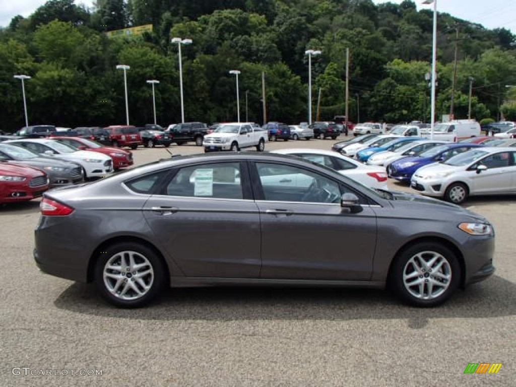 2013 Fusion SE - Sterling Gray Metallic / Charcoal Black photo #1