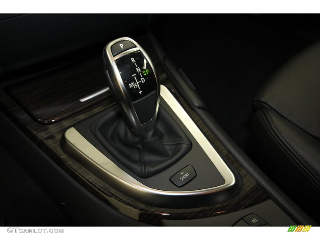 2013 BMW 1 Series 135i Coupe Transmission Photos