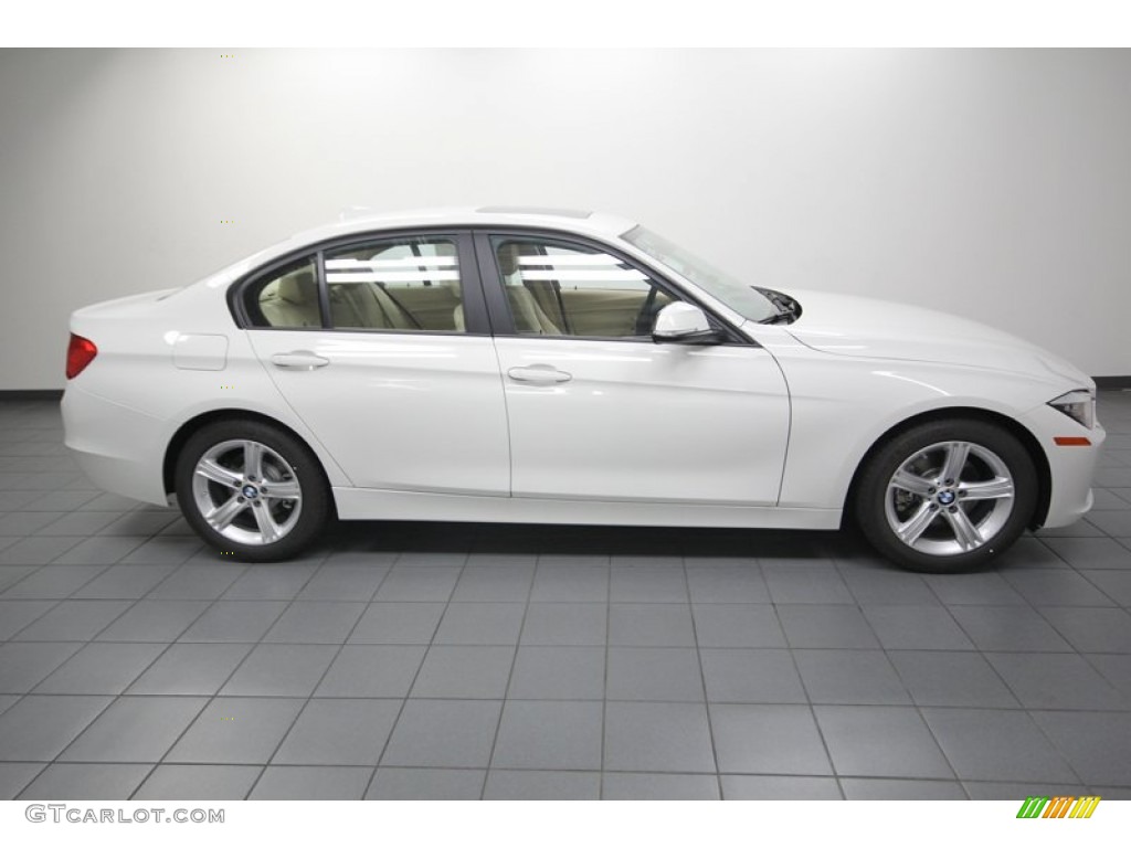 2013 3 Series 328i Sedan - Alpine White / Venetian Beige photo #2