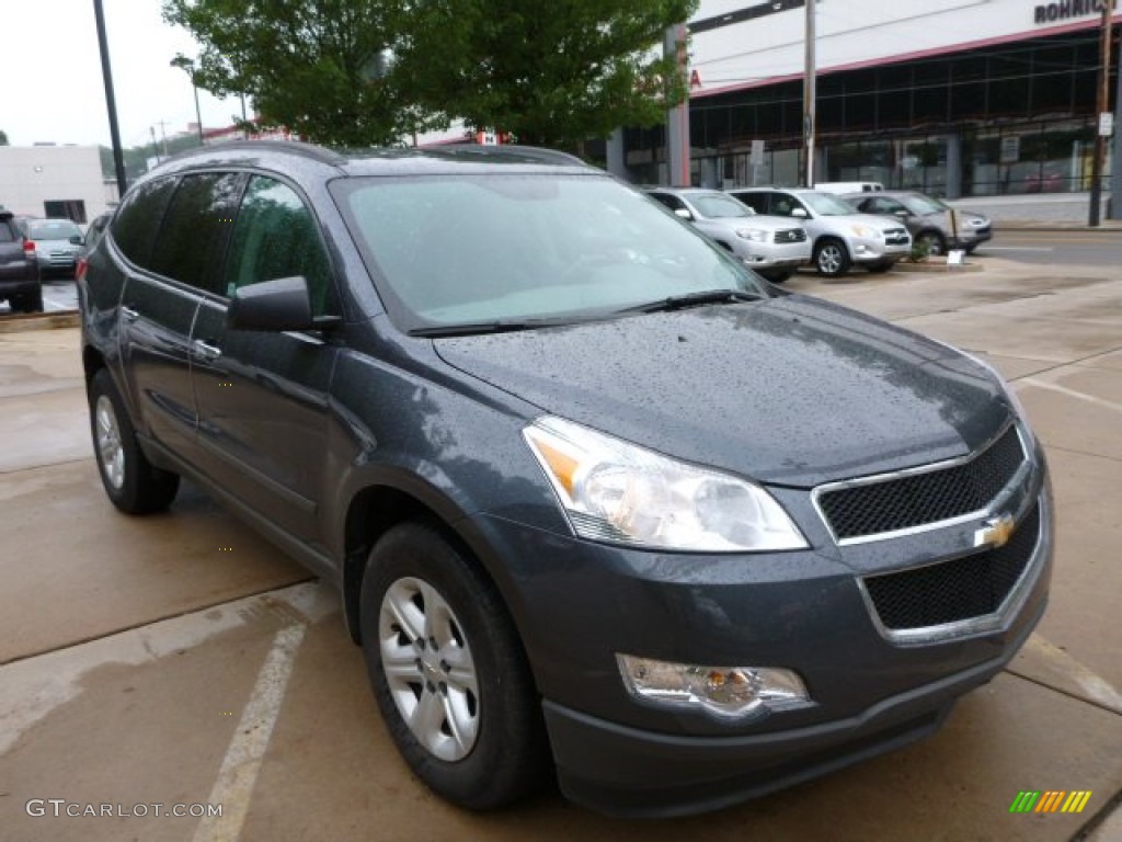 2011 Traverse LS AWD - Cyber Gray Metallic / Dark Gray/Light Gray photo #1
