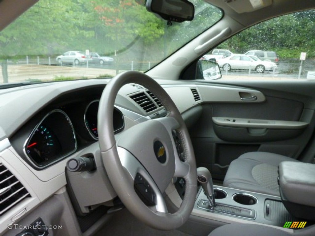 2011 Traverse LS AWD - Cyber Gray Metallic / Dark Gray/Light Gray photo #7