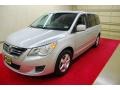 Mercury Silver Metallic - Routan SE Photo No. 3