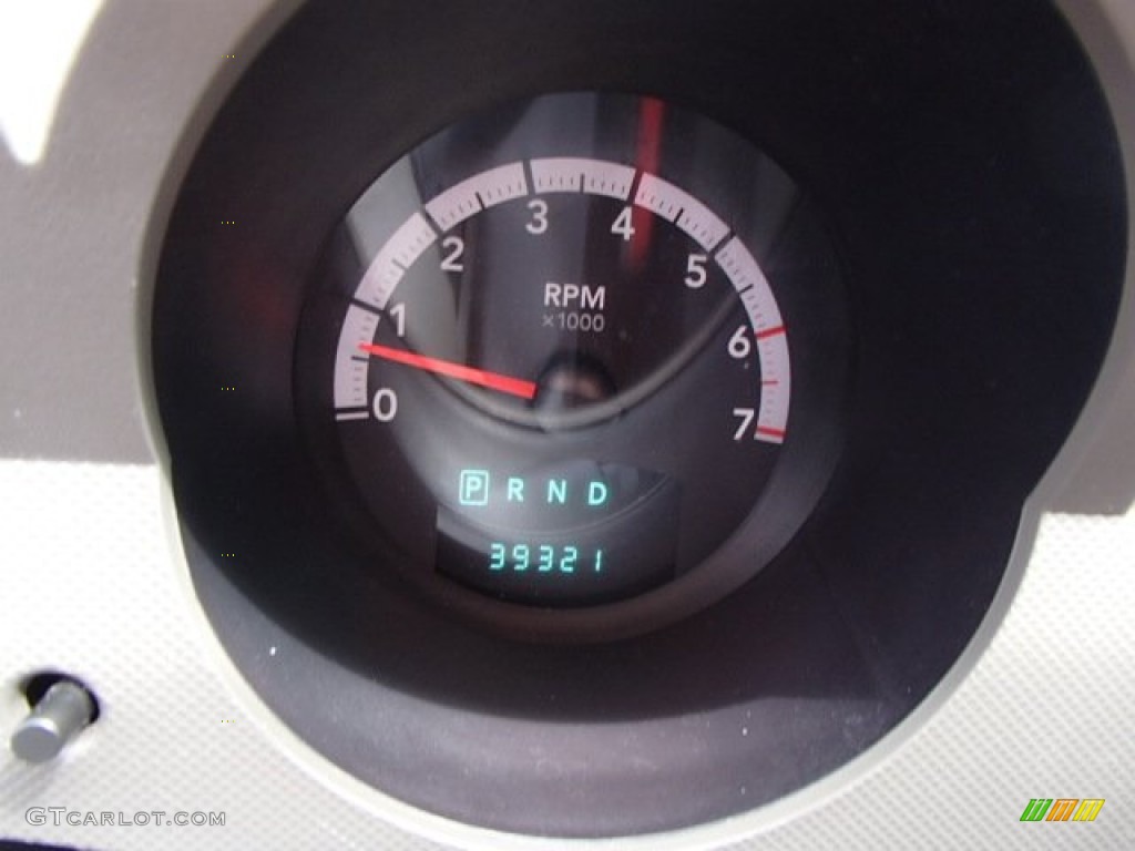 2007 Nitro SXT 4x4 - Sunburst Orange Pearl / Dark Slate Gray/Light Slate Gray photo #24