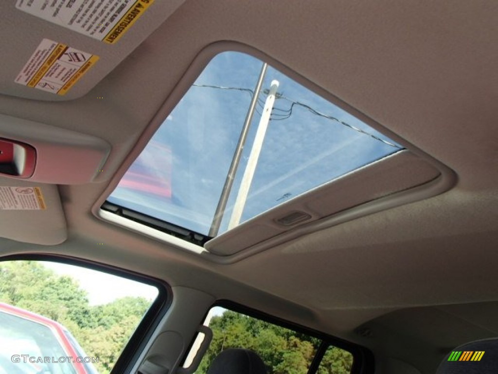 2003 Explorer XLT 4x4 - Silver Birch Metallic / Graphite Grey photo #10