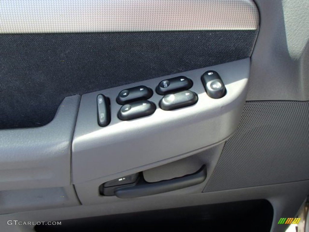 2003 Explorer XLT 4x4 - Silver Birch Metallic / Graphite Grey photo #11