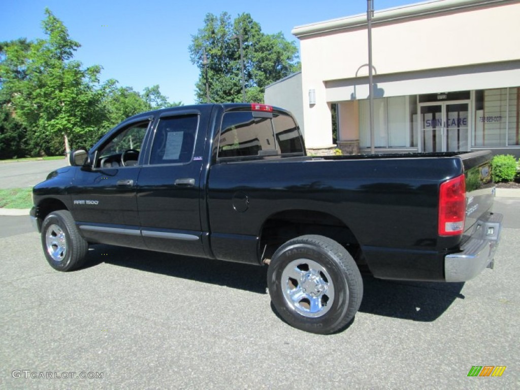 2002 Ram 1500 SLT Quad Cab 4x4 - Black / Dark Slate Gray photo #4