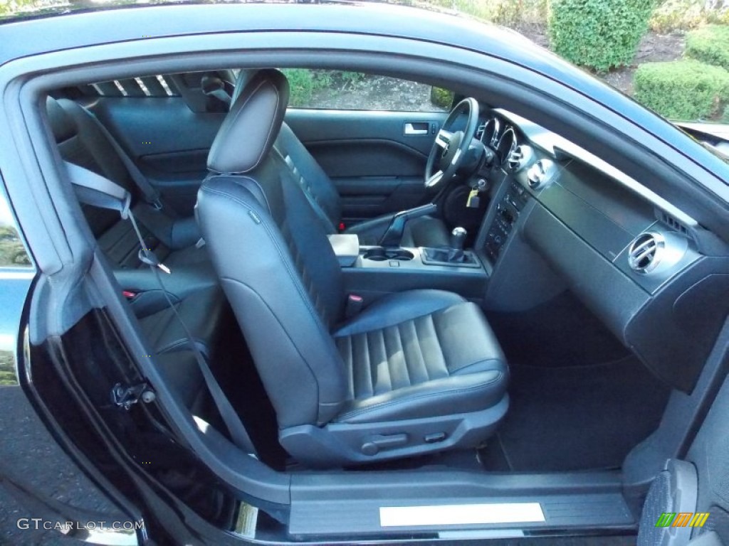 2009 Ford Mustang GT Premium Coupe Front Seat Photo #84239096