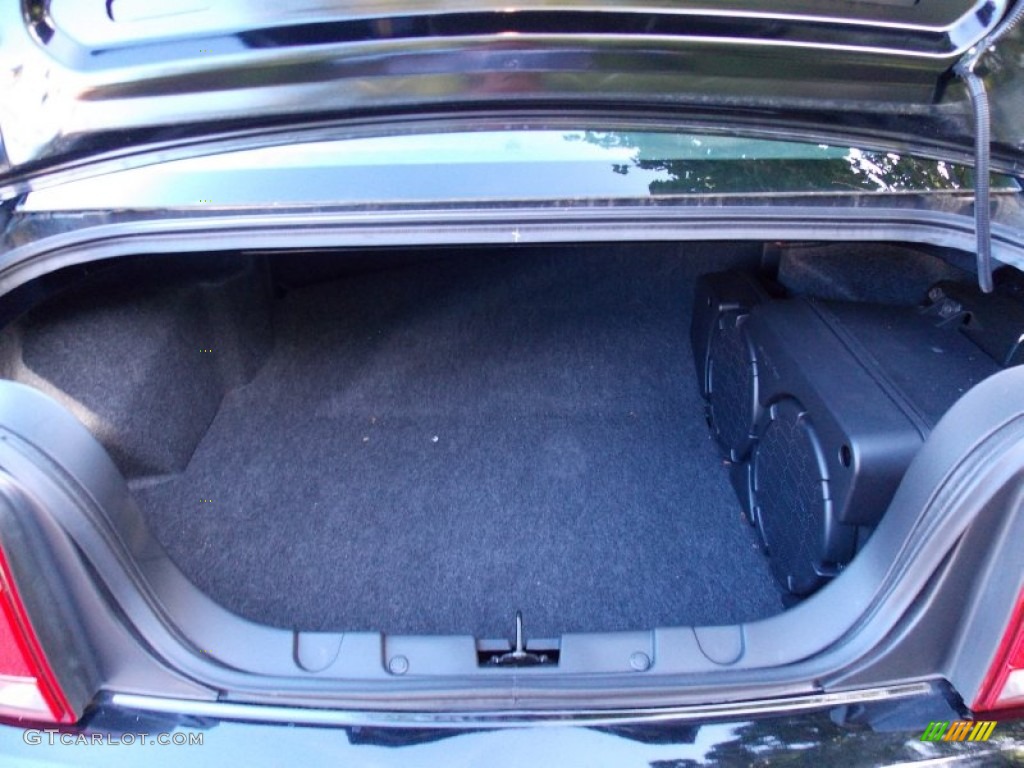 2009 Ford Mustang GT Premium Coupe Trunk Photos