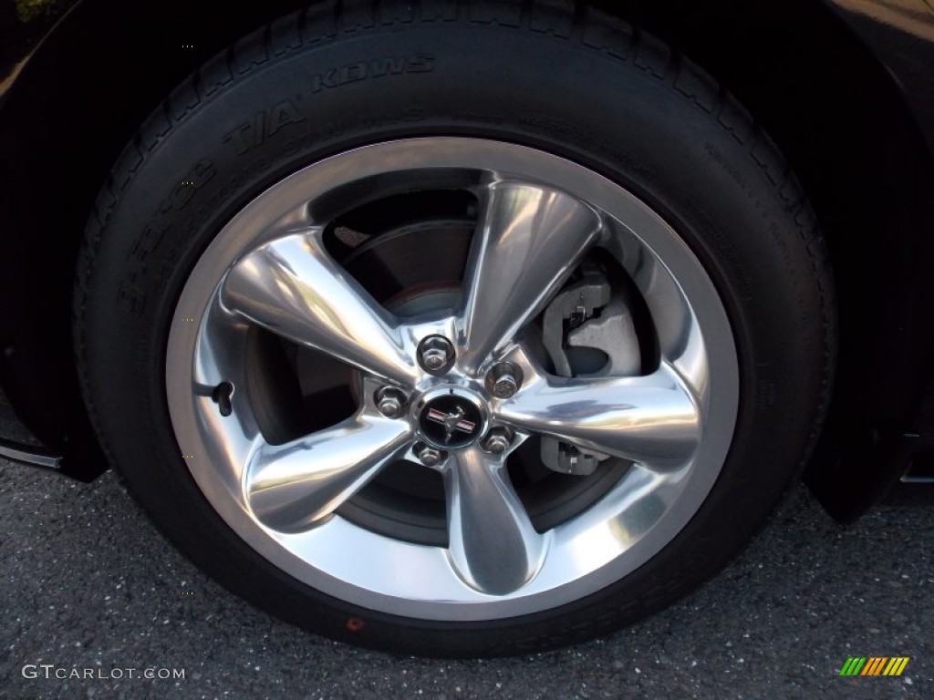 2009 Ford Mustang GT Premium Coupe Wheel Photos