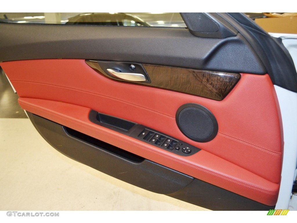 2011 Z4 sDrive30i Roadster - Alpine White / Coral Red photo #24
