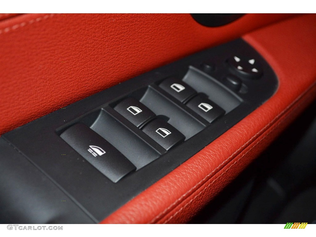 2011 Z4 sDrive30i Roadster - Alpine White / Coral Red photo #25