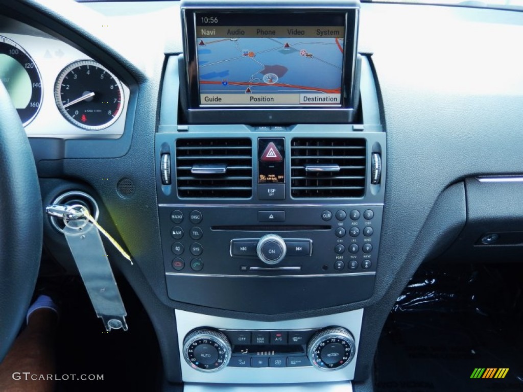 2008 Mercedes-Benz C 300 Sport Controls Photos