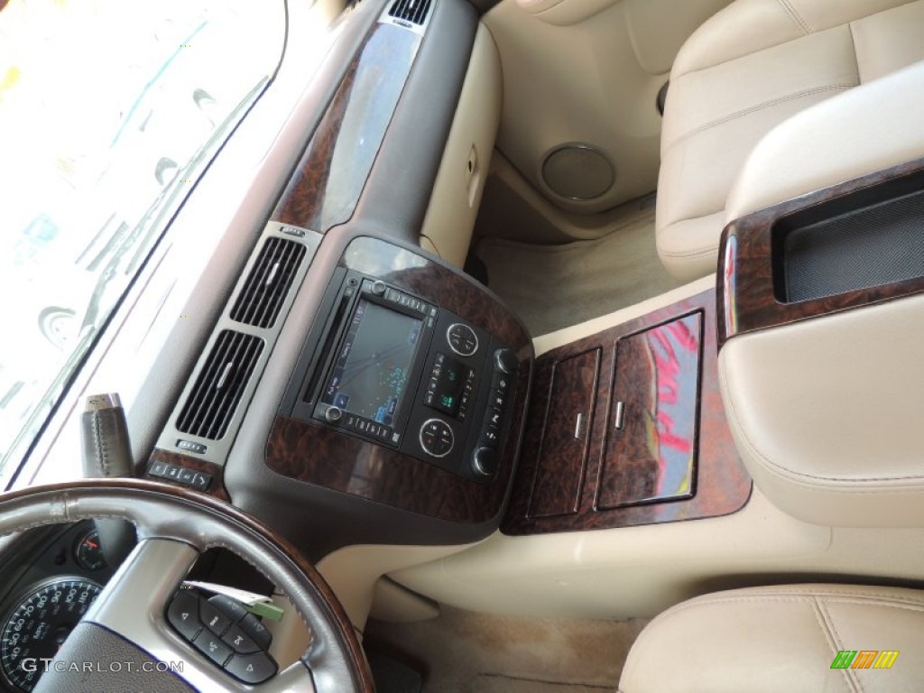 2008 Sierra 1500 Denali Crew Cab AWD - Polar White / Cocoa/Light Cashmere photo #24